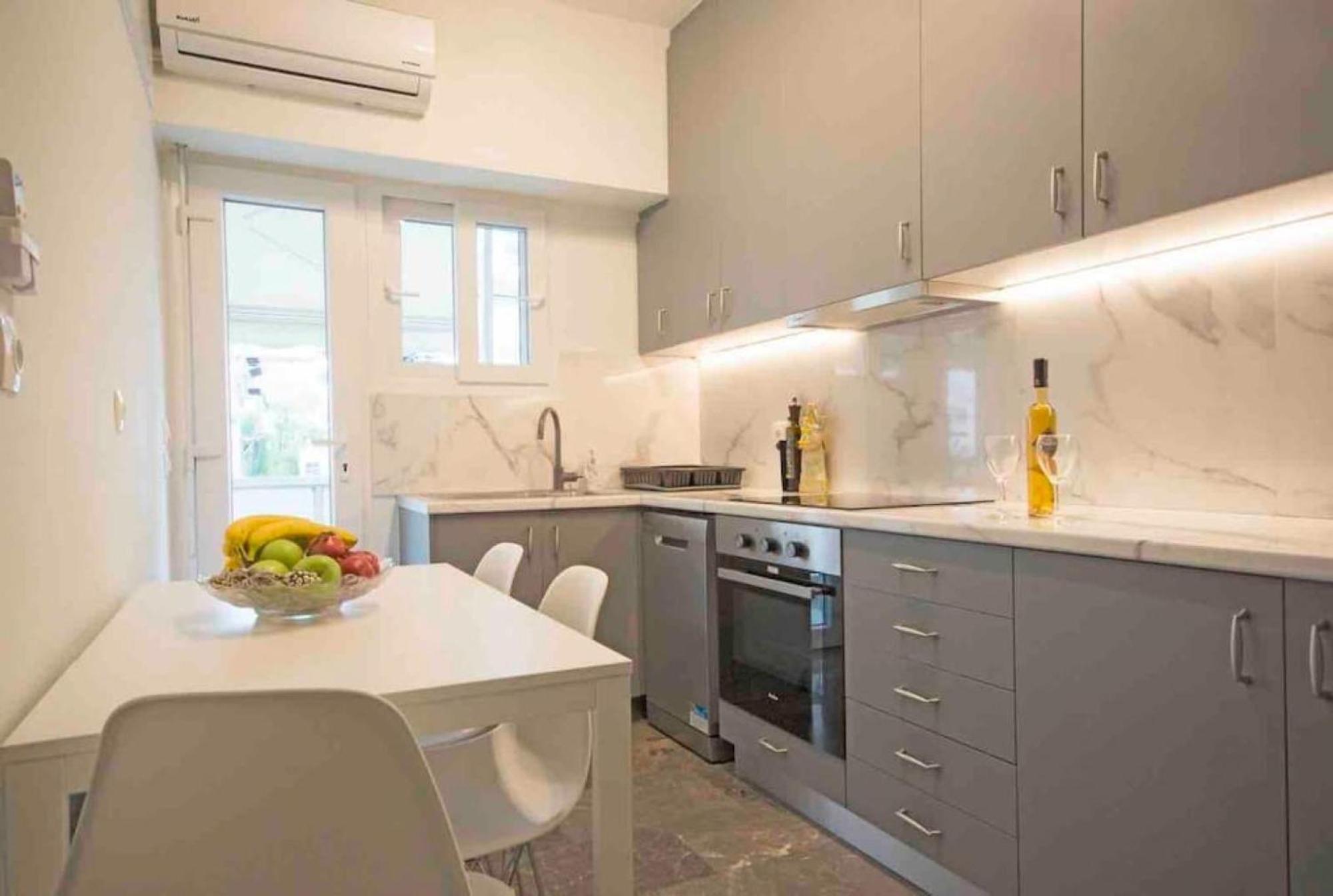 Alkuoni Lux Flat At Pfaliro Apartment *
